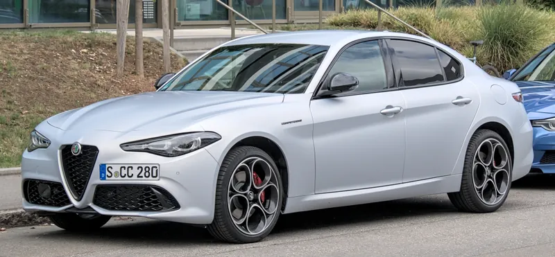 Alfa Romeo Giulia, vista frontale
